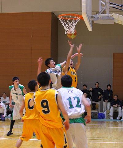 日本工学院、高校バスケ選抜16チームの大会「KAZU CUP 2014」開催