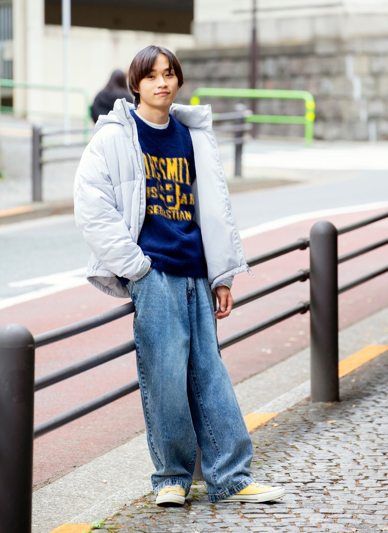 10．気分も明るくなる！色がポイントのダウンコーデ