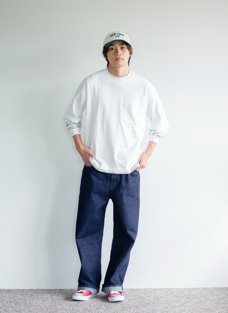14.長袖Tシャツとの王道コーデ
