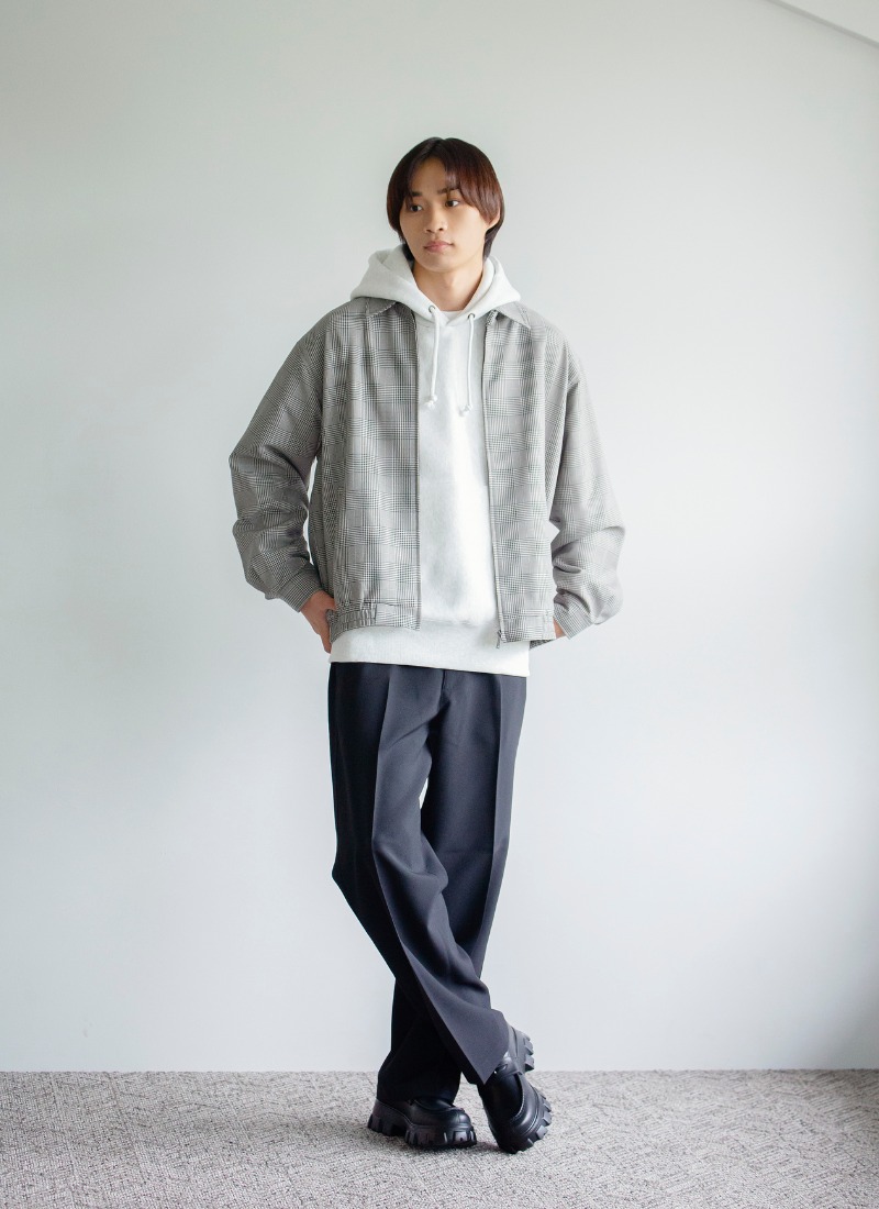 18.ジャケットを重ねたきれいめコーデ