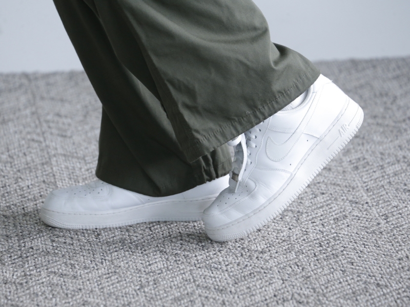 白スニーカー