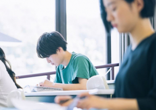 公務員の種類、職種とは?どんな学部・学科を専攻すればいい?なり方から難易度までチェック!