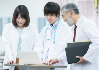 医学部受験の基礎知識。入試制度、選抜方法の特徴、国公立・私立の違い＜先輩の合格体験談付き＞