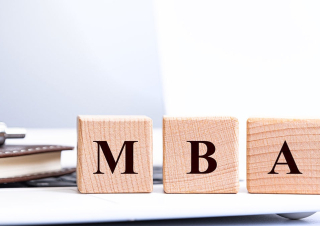 MBAの学費はいくら？学校の選び方や疑問点までまとめて解説