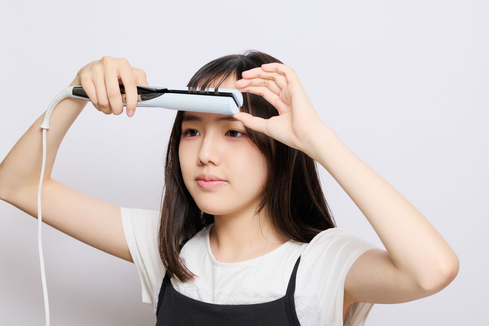 特にスタイリングが重要な、JKに人気の前髪の作り方