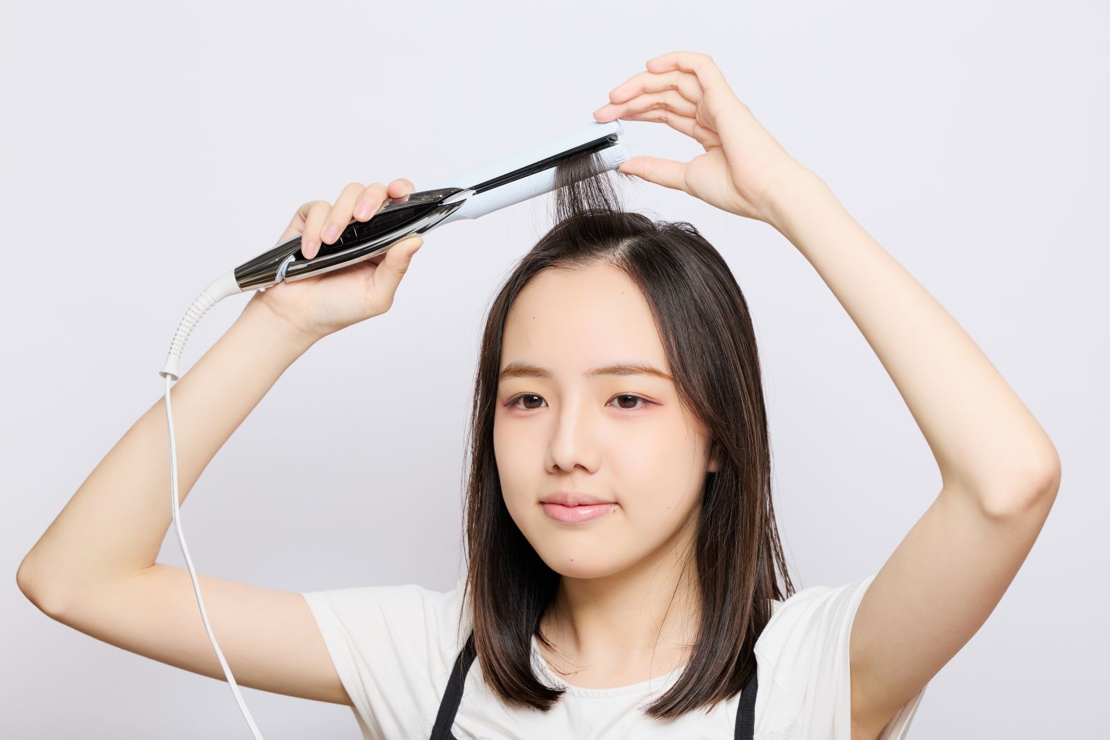 特にスタイリングが重要な、JKに人気の前髪の作り方