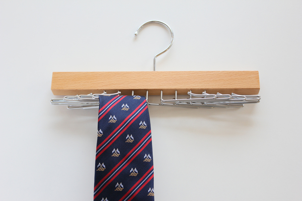 ネクタイを長持ちさせるお手入れ方法は？