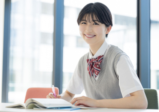 模試の復習方法｜効果的なタイミングと復習の4STEP・教科別勉強法