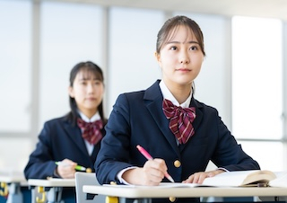 小論文例文集｜5つの問題種類別に全文公開！合格をつかむ書き方をポイント解説